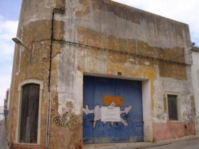 LOTE PARA COSTRUÇÃO DE PRÉDIO COM 38 FOGOS EM LAGOA / REF: 1225