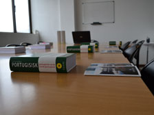 Cursos de línguas da Folium Forlag