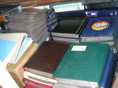 Vendo lote de 10.000 calendários. No minimo 8.000 calendários diferentes