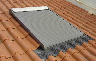 Janelas de Sótão e Clarabóias - Instalação e Reparação