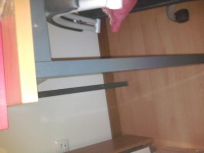 Mesa e cadeiras escritório