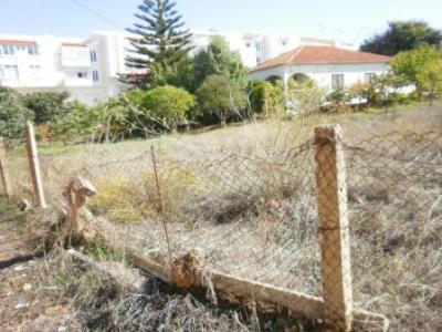 LOTE C/ PROJECTO APROVADO PARA CONSTRUÇÃO DE 13 MORADIAS/REF: 1228