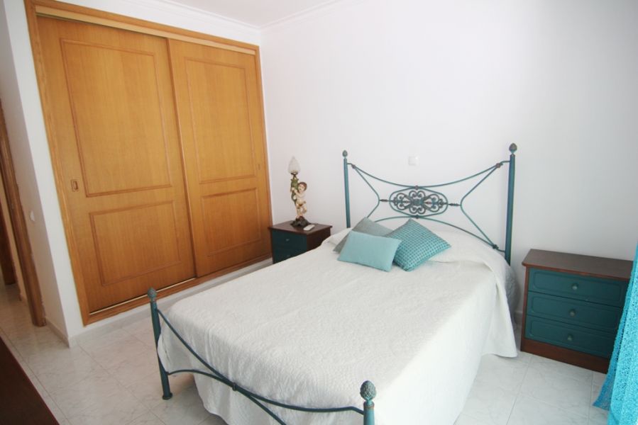 Apartamento T2 mobilado c/ lugar de garagem em Portimão