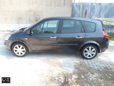 Renault Grand Scénic 2.0 DCI 150 CV 