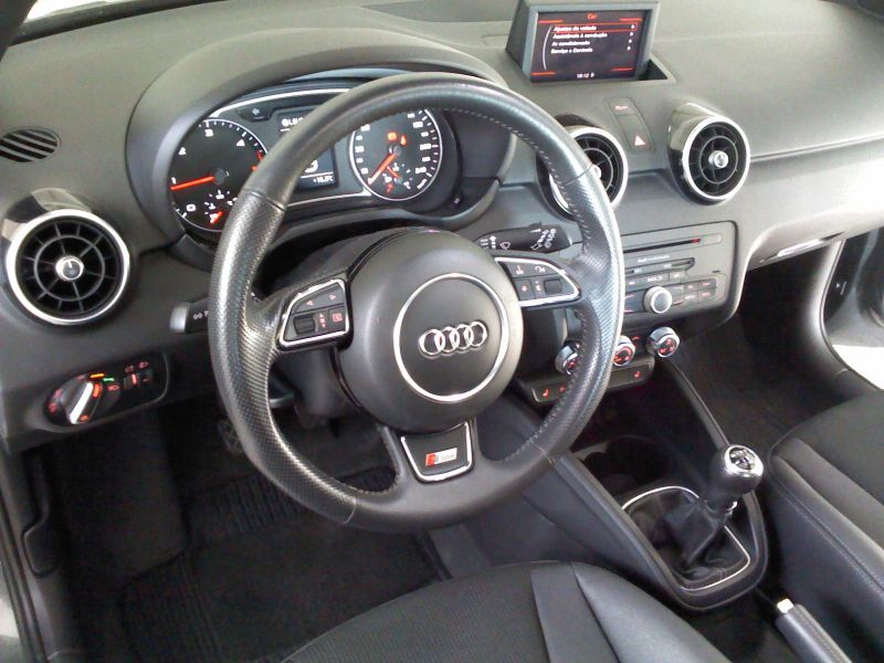 Audi A1 Sportback S-Line 1.6 TDI 105 CV