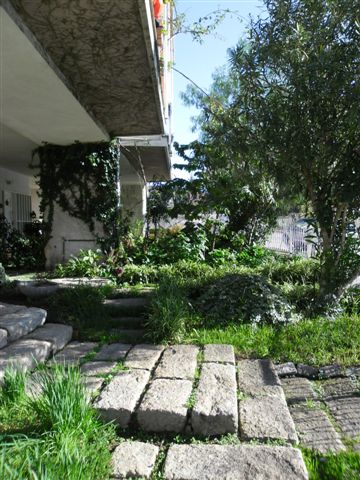 Apartamento T3+1  tipo moradia em Aldoar-Praça da Pedra Verde/Rua Herois de Mucaba