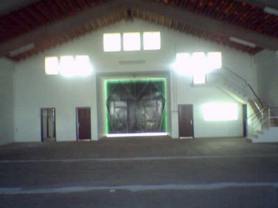 VENDE-SE OU ALUGA-SE