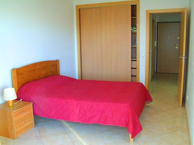 T1 c/ PISCINA, vago de 14 a 23 de junho