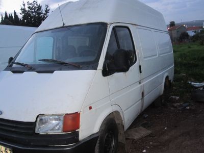 Ford Transit Longa