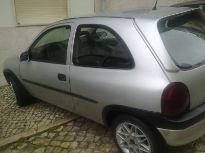 opel corsa 1.2 b         negociavel
