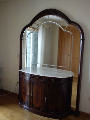 Mural em madeira raiz de nogueira