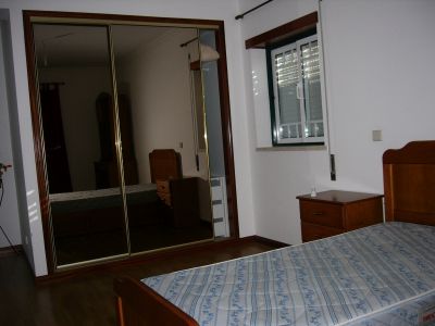 Alugo T3 mobilado e c/ electrodomesticos