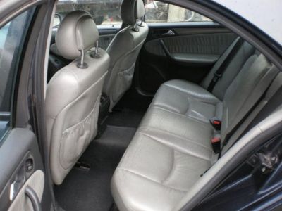 Vendo Mercedes C220 CDI AVANTGARD 2002 M Extras