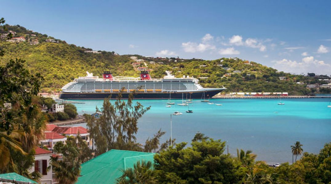 Empregados de Mesa - Disney Cruise Line