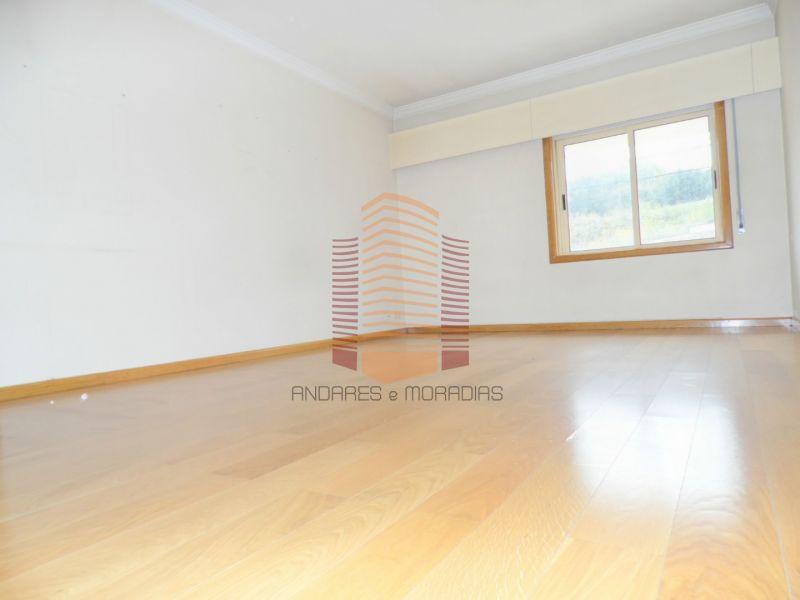 [1323F] T2 ao Arrábida, Afurada – 100% financiado