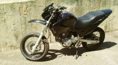 Vendo Honda NX4