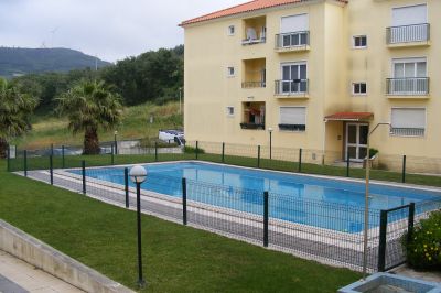 VENDE LINDO APARTAMENTO EM CONDOMÍNIO FECHADO