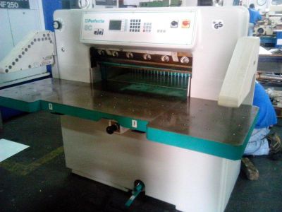 Guilhotina de corte de papel PERFECTA SC 76 -7000€