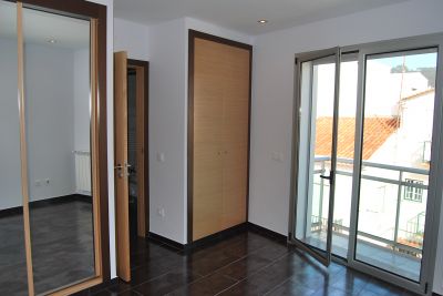 Apartamentos T1( novos ) no centro da Nazaré a 50m da praia