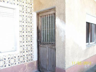 Vendo Moradia T2+1, independente, 2 frentes por 47.500 euros