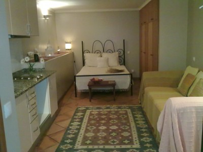 T0 - Moradia em Madeira Shopping 