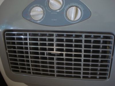 (((((((((((( APARELHO DE AR CONDICIONADO PORTÁTIL - ESTADO NOVO ! ))))))))))))