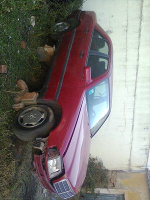 vendo peças Mercedes C220 Diesel- Viatura Batida