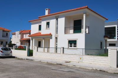                                Vivenda T4, unifamiliar na Nazaré, com vista mar
