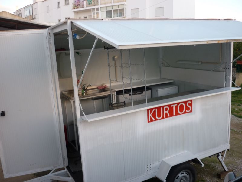 Reboque de venda ambulante