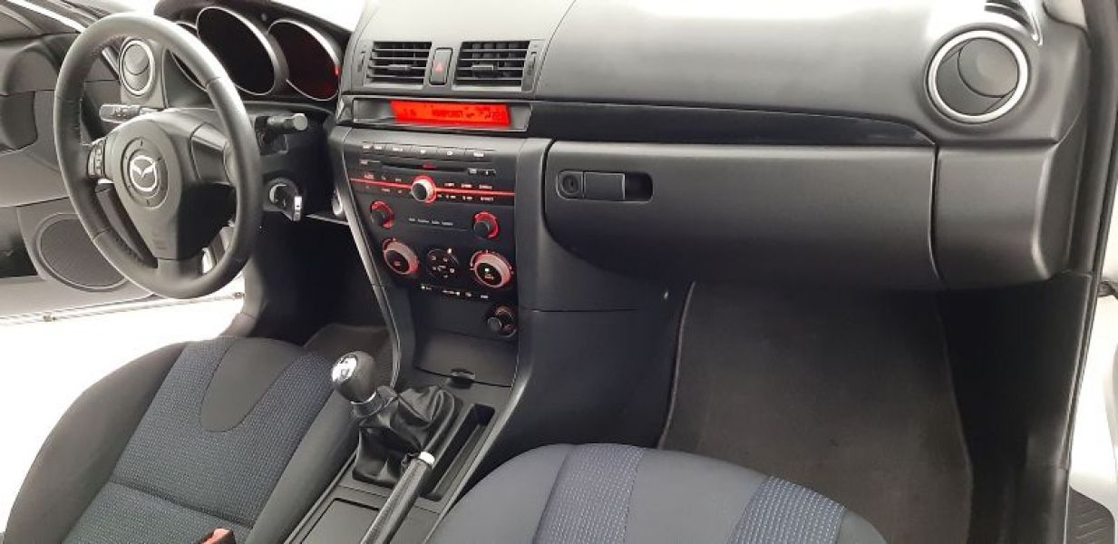 Mazda 3 MZR-CD 1.6 ( Diesel ) 110 CV