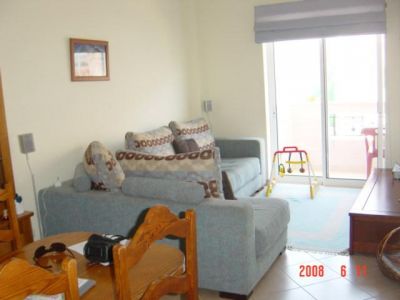 ALUGA SE T2 250€ SEMANA 