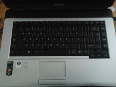 vendo portatil TOSHIBA SATELLITE L300D
