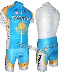 Vendo Equipamentos Para Ciclismo (Jerseys + Calções/Calças)