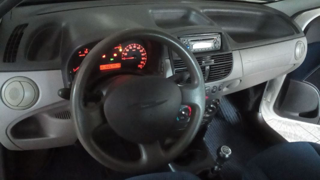 Fiat Punto II Emotion 1.2 16V 80 CV