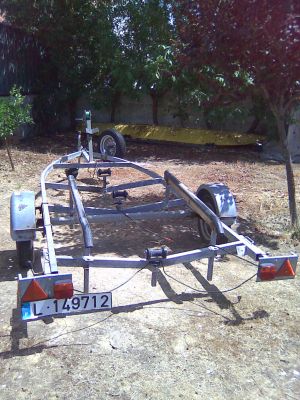 Vendo Atrelado TONIAUTO para barco até 6m