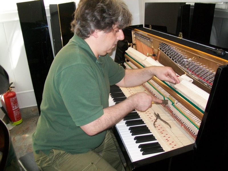 Afinador de pianos. Lisboa