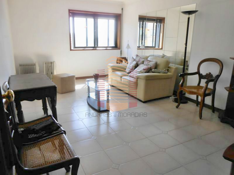 [2633RT] T1+1 com 2 lugares garagem junto Metro