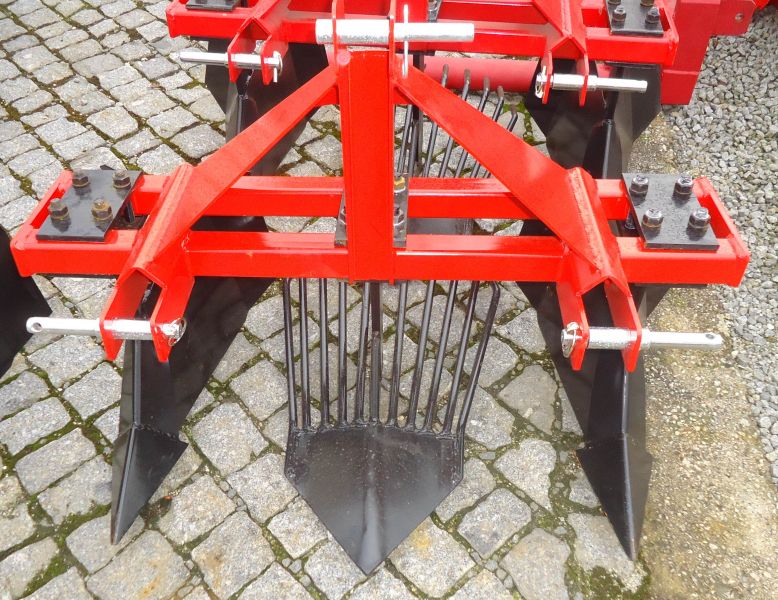 Abre regos de 2 linhas com arracador de batatas (Grande Campanha) - 285€