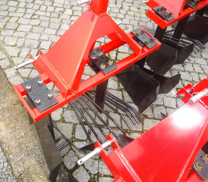 Abre regos de 2 linhas com arracador de batatas (Grande Campanha) - 285€