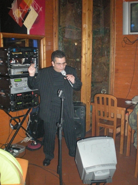 FESTAS & ESPECTÁCULOS DE KARAOKE