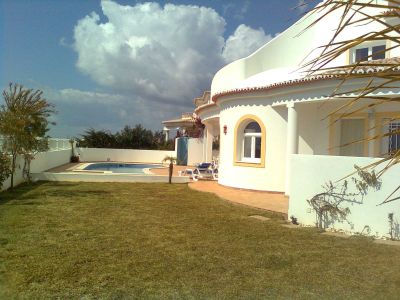 Moradia de luxo T4 nova com piscina privada