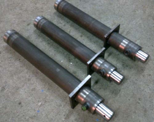 Cilindros hidráulicos a Metalgado