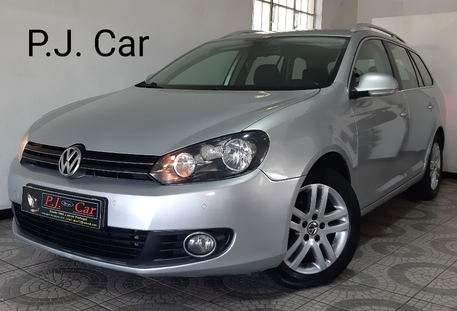 VW Golf Variant Confortline 1.6 TDI 105 CV
