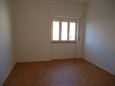 APARTAMENTO T3 REMODELADO EM PORTIMÃO/REF: T3 - 1281