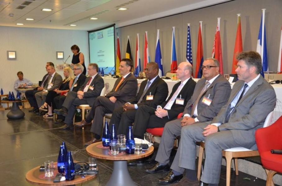 Oferta de empréstimo e investimento esmalte: carlamorino01@gmail.com