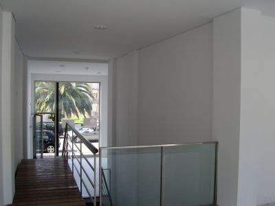 Loja com 200 m2 no centro de Gondomar