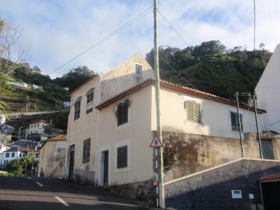 Moradia T2 c/ Sótão - Cendo da Vila de Porto Moniz