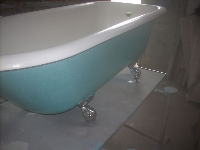 Banheiras Antiga Restaurada com pés de àguia