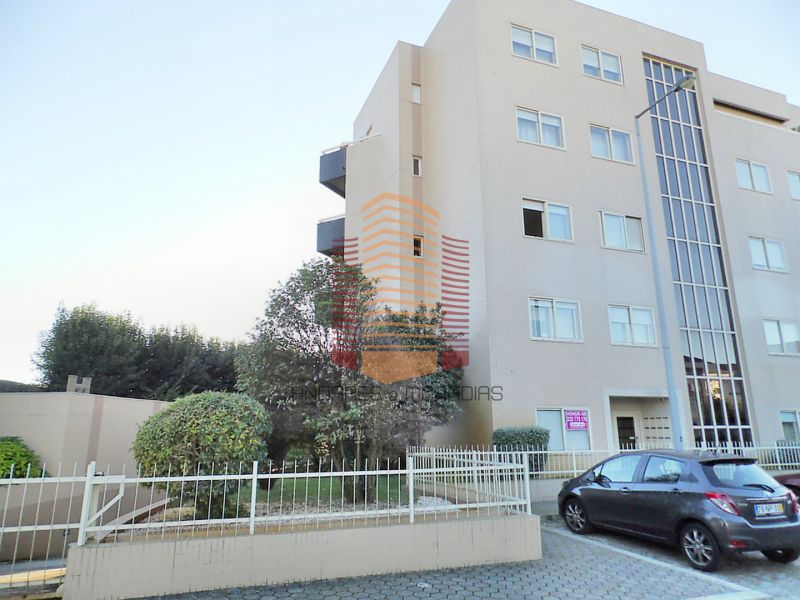 [7085] T2 c/ terraço ao jardim Soares dos Reis – 100% financiado