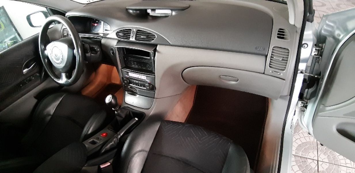 Renault Laguna 2 Break Dynamique 1.9 DCI 120 CV